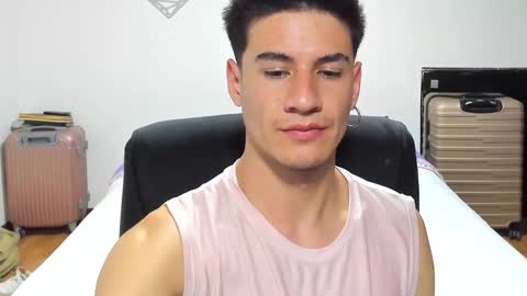 Snapshot of dominic_radccliffe chatting on September 11, 2025, 3:06 am Your real love online show from September 11, 2025, 3:06 am