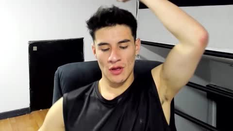 Snapshot of dominic_radccliffe chatting on November 19, 2025, 3:17 am Your real love online show from November 19, 2025, 3:17 am