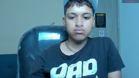 Snapshot of dominick_joness chatting on November 11, 2025, 8:53 pm Dominick online show from November 11, 2025, 8:53 pm