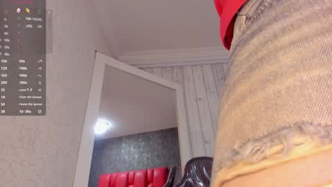 Dominicscott online show from September 24, 2025, 12:52 pm