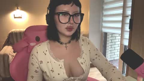 Cati online show from June 14, 2026, 12:18 pm