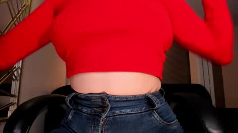 Snapshot of dominiquevega_ chatting on December 8, 2024, 5:29 am Dominique online show from December 8, 2024, 5:29 am