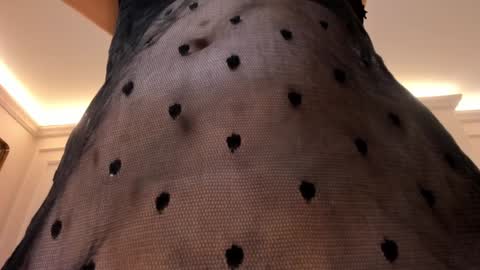 Snapshot of dominiquevega_ chatting on December 10, 2024, 4:24 am Dominique online show from December 10, 2024, 4:24 am