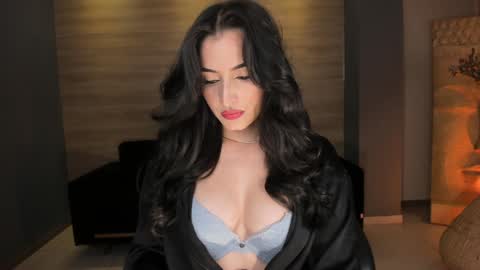 Snapshot of dominiquevega_ chatting on January 13, 2025, 8:37 pm Dominique online show from January 13, 2025, 8:37 pm