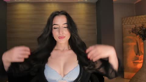 Snapshot of dominiquevega_ chatting on January 13, 2025, 11:38 pm Dominique online show from January 13, 2025, 11:38 pm