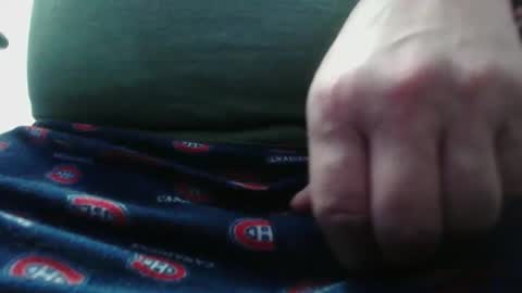 Dominique online show from March 9, 2025, 2:54 pm