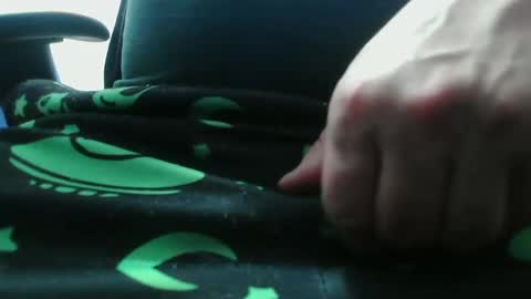 Dominique online show from March 11, 2025, 7:03 pm