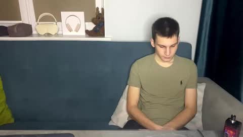 Stephanie and online show from February 20, 2026, 6:52 pm