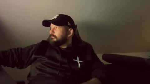 Snapshot of donchriiis chatting on October 27, 2025, 5:11 am donchriiis online show from October 27, 2025, 5:11 am