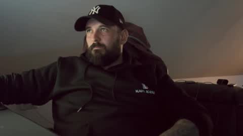 donchriiis online show from December 1, 2025, 5:29 pm