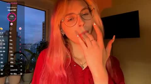 Karolina online show from November 6, 2025, 1:12 pm