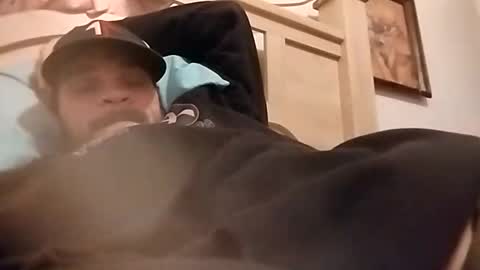 donglish718856 online show from December 15, 2025, 2:27 am