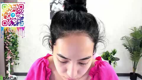 Snapshot of donnaa_drew chatting on October 16, 2025, 2:34 am Aura online show from October 16, 2025, 2:34 am