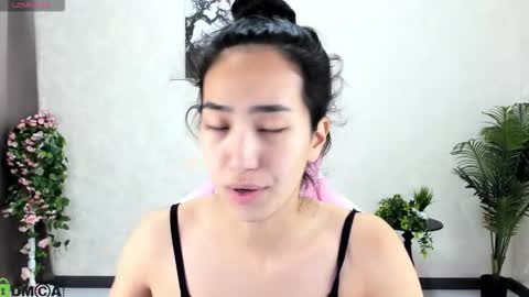 Snapshot of donnaa_drew chatting on October 22, 2025, 2:56 am Aura online show from October 22, 2025, 2:56 am