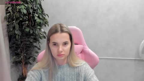 Snapshot of donnaaa_evans chatting on February 24, 2025, 12:09 am Donna On GMT2 Mon-Fri 3-9 AM online show from February 24, 2025, 12:09 am