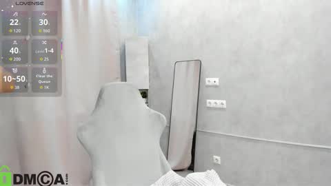 Donna On GMT2 Mon-Fri 3-9 AM online show from December 19, 2025, 12:50 am