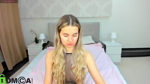 Donna On GMT2 Mon-Fri 3-9 AM online show from April 17, 2026, 11:52 pm