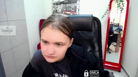 Sia online show from June 9, 2026, 8:15 am