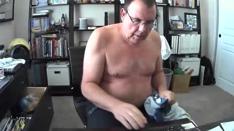 DonnieMask1221 online show from September 26, 2025, 5:39 pm
