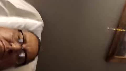 donniewolff66176493 online show from November 13, 2025, 8:13 am