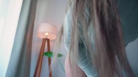 Donatella online show from May 11, 2026, 12:11 pm