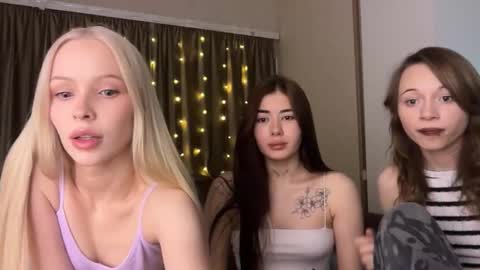 Nicole online show from February 8, 2026, 8:56 pm