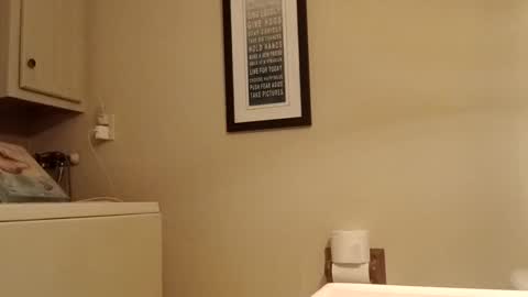 donwyan4 online show from September 10, 2025, 7:52 am