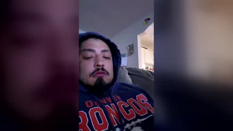 Tippy XxX online show from March 22, 2026, 6:33 pm