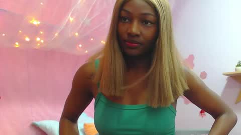 doollferrer online show from May 2, 2026, 1:32 am