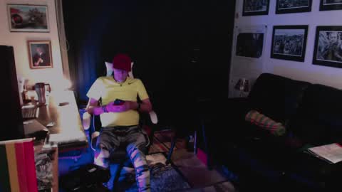 dopeleaf2 online show from May 9, 2026, 8:14 pm