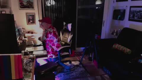 dopeleaf2 online show from July 12, 2026, 9:17 pm