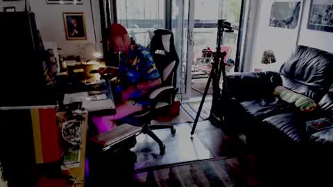 dopeleaf2 online show from August 1, 2026, 3:44 pm