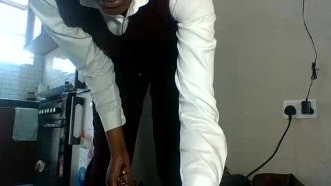 dora05191 online show from September 30, 2025, 5:56 am