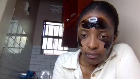 dora05191 online show from October 15, 2025, 4:56 am