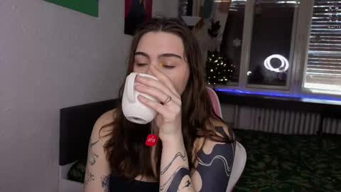 Alice online show from December 18, 2025, 8:20 am