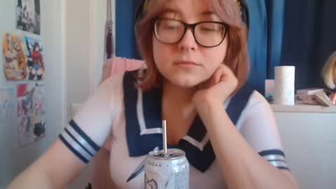 Snapshot of doriabodford chatting on November 16, 2025, 7:25 am Lola online show from November 16, 2025, 7:25 am