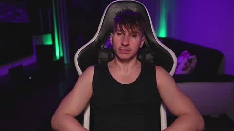 Dorian Reyes online show from October 30, 2025, 10:43 pm