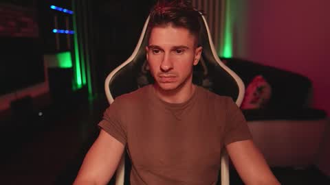 Dorian Reyes online show from October 31, 2025, 11:17 pm