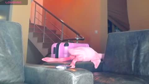 ALEX -  follow  online show from October 12, 2025, 9:25 pm