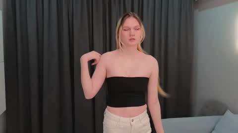 Snapshot of doriscortez chatting on February 4, 2026, 7:20 pm Emma online show from February 4, 2026, 7:20 pm