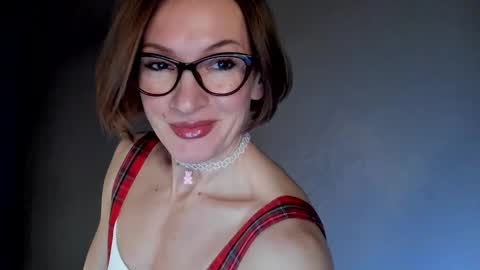 Snapshot of dorothy_meyer chatting on March 6, 2025, 9:47 am Dorothy Next stream on Monday at 3am-9am online show from March 6, 2025, 9:47 am