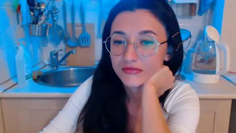 Snapshot of dorotty_ chatting on September 30, 2025, 1:54 am Your Dorotty online show from September 30, 2025, 1:54 am