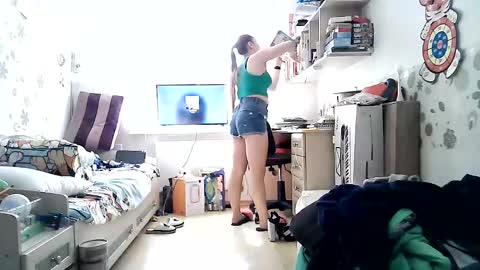 Dorrie Ann online show from March 9, 2025, 10:41 am