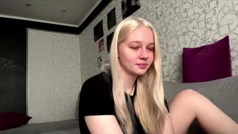 dory_liss online show from October 10, 2025, 6:12 am