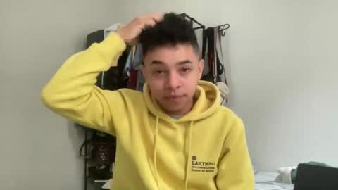Snapshot of dotadinha chatting on May 2, 2026, 2:22 pm dotadinha online show from May 2, 2026, 2:22 pm