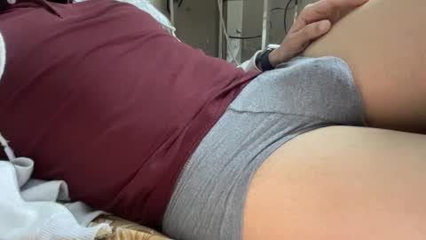 Snapshot of dotx90_fun chatting on January 1, 2025, 1:16 pm Funlover online show from January 1, 2025, 1:16 pm