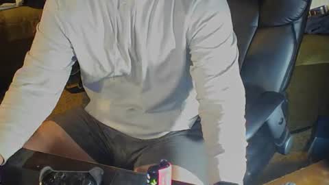 DotYourEyezez  online show from October 24, 2025, 7:49 am