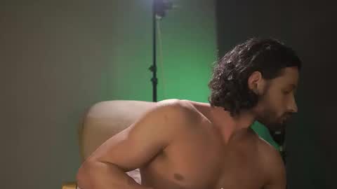 Snapshot of double_luckystrike chatting on October 15, 2025, 8:20 pm Keen online show from October 15, 2025, 8:20 pm