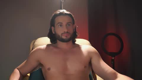 Snapshot of double_luckystrike chatting on October 25, 2025, 12:07 am Keen online show from October 25, 2025, 12:07 am