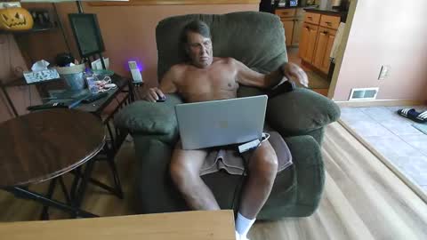 Snapshot of doubletrouble59 chatting on October 6, 2025, 6:27 pm Double Trouble online show from October 6, 2025, 6:27 pm